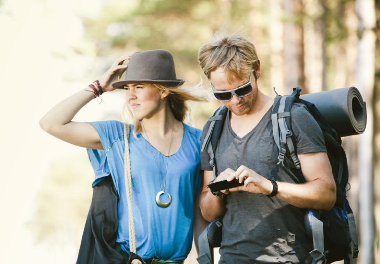 12 Tips for Choosing the Right Clothes for Traveling